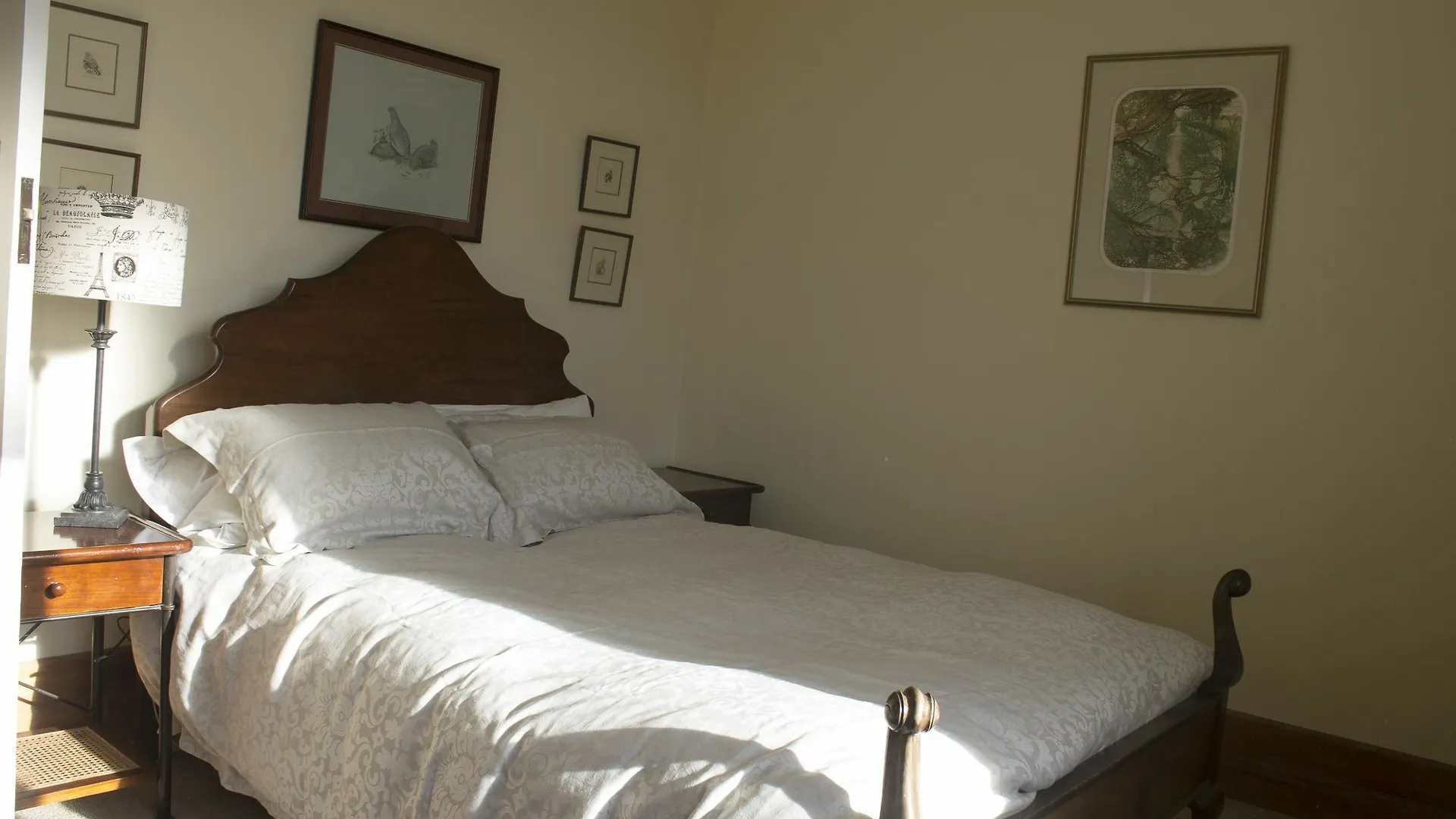 *** Bed & Breakfast Bnb At Bidwill Wellington New Zealand
